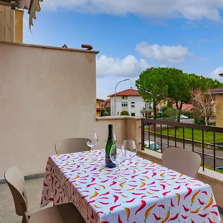 Apartment Casa Attilia - Con Terrazza Wifi E Aria Condizionata Sirmione