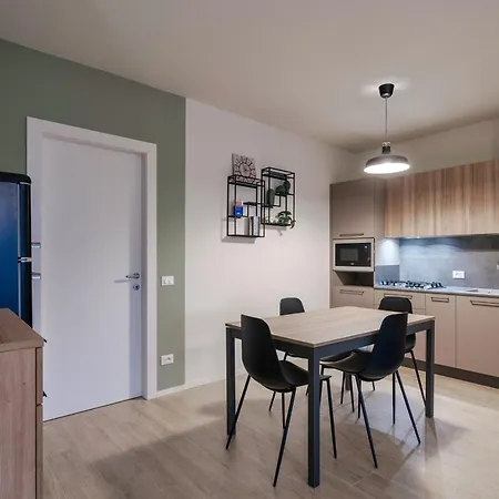 Casa Attilia - Con Terrazza Wifi E Aria Condizionata Sirmione